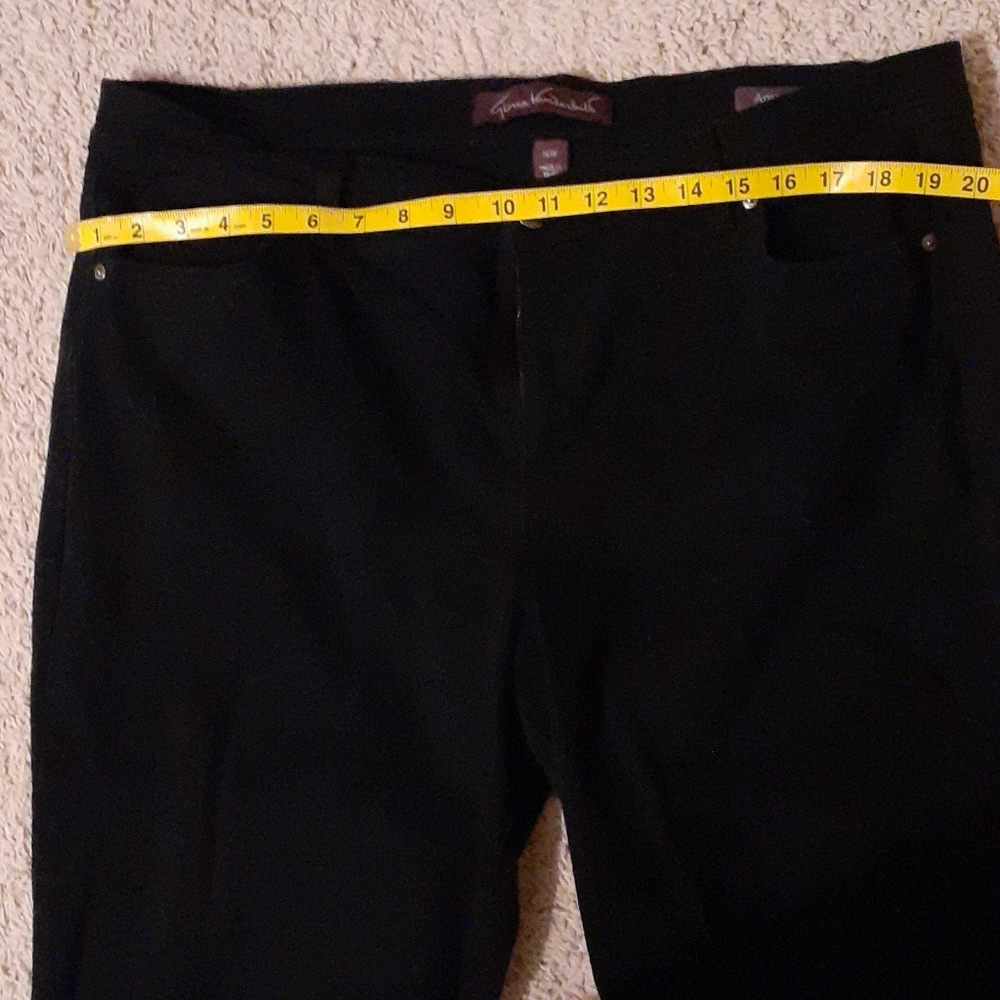 Gloria Vanderbilt  black jeans 16W